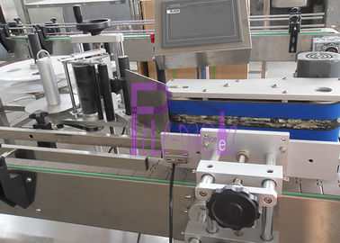 آلة وضع العلامات اللاصقة أحادية الجانب 1800bph للزجاجة المستديرة الصغيرة