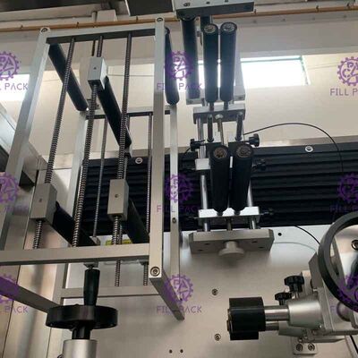 التلقائي مزدوج تغذية نوع زجاجة آلة وسم لPET / PVC تسمية 250BPM