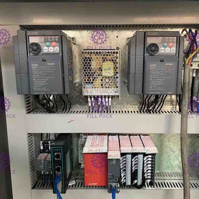آلة التحكم PLC سرعة عالية المياه ملء التلقائي للبلاستيك / PET زجاجة