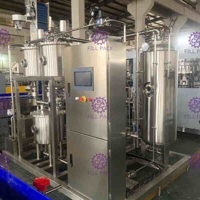 ارتفاع نسبة المشروبات الغازية ماكينة 9000L / H مع CO2 المشروبات