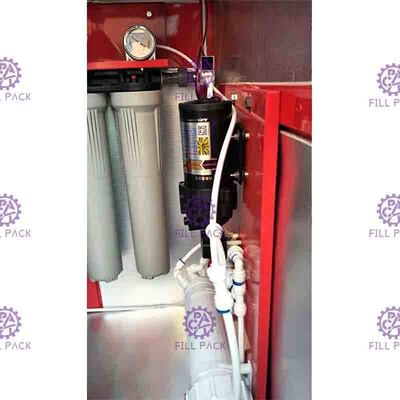 آلة بيع زجاجات المياه المنقية للعملات المعدنية والفواتير 10 لتر / دقيقة 550 وات 0.5 ميجا باسكال