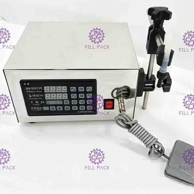 معدات تعبئة السوائل التحكم الرقمية 130BPH