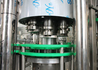 عصير المياه الغازية النبيذ الزجاج PET البلاستيكية 3 في 1 آلة تعبئة أحادية الكتلة / معدات / خط / مصنع / نظام