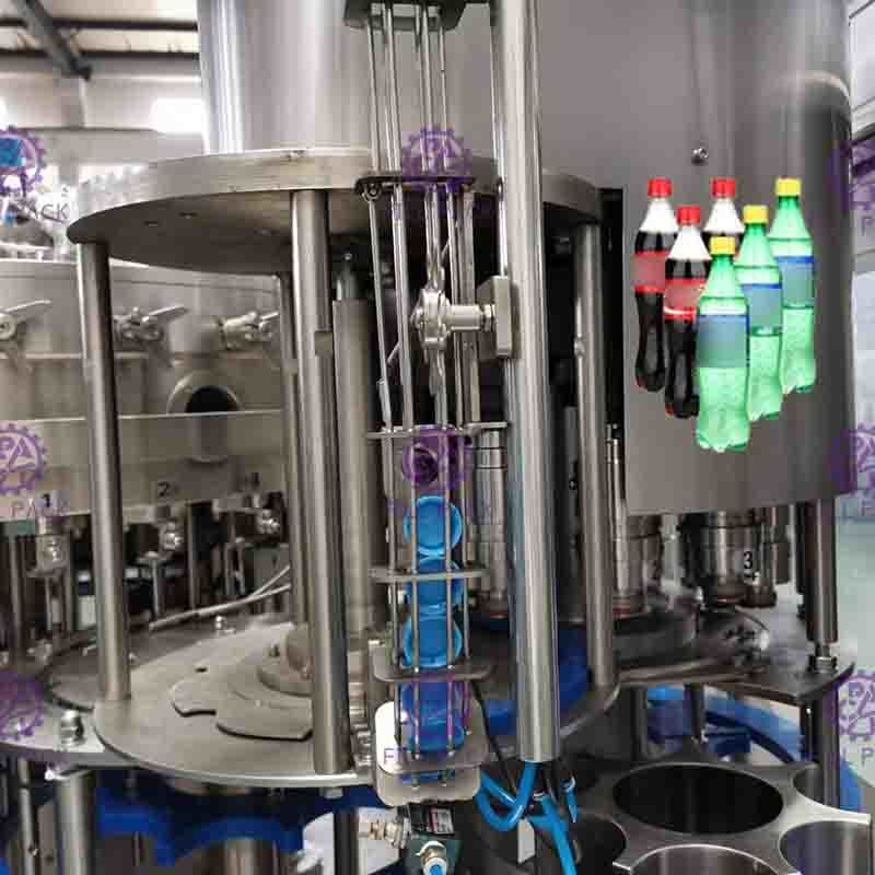 PET بلاستيك زجاج 3 في 1 Monobloc غاز شرب المشروبات آلة تعبئة النبيذ المياه / معدات / خط / مصنع / نظام