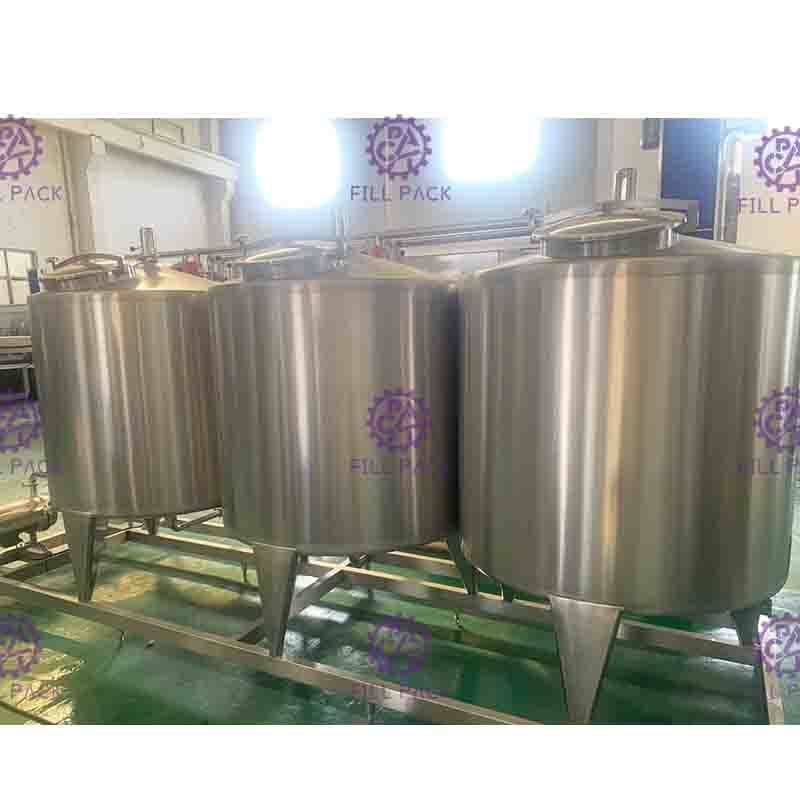 CIP تنظيف النظام مشروبات غازية خط إنتاج شبه السيارات مع 500L تانك